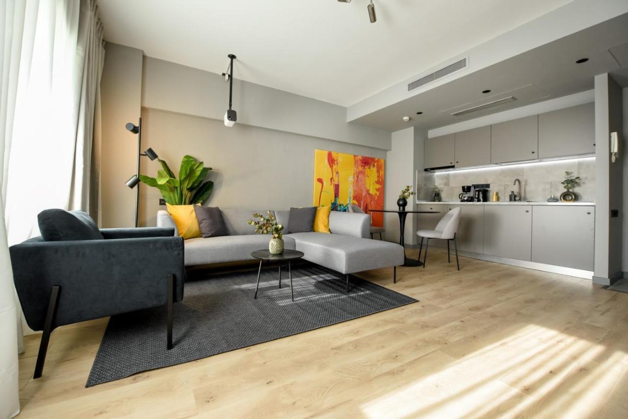 Luxury Apartment Near Radisson Hotel - Wall Projector & Modern Design Бухарест Екстер'єр фото
