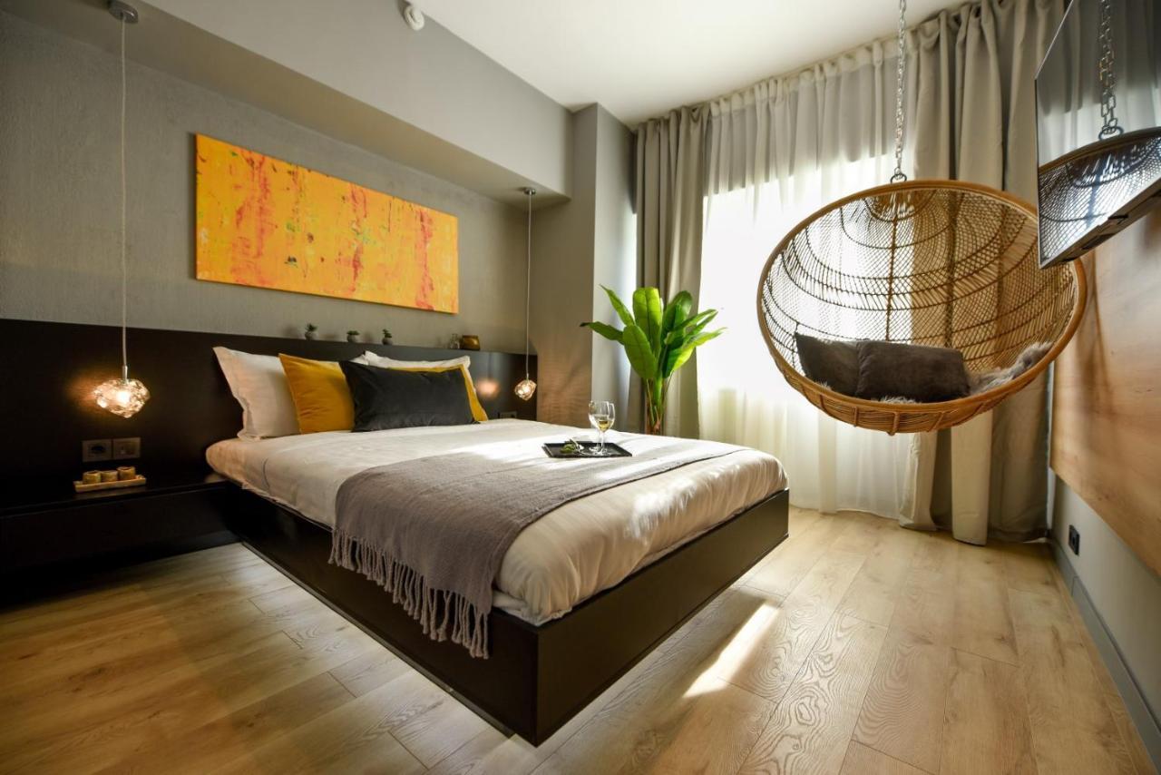 Luxury Apartment Near Radisson Hotel - Wall Projector & Modern Design Бухарест Екстер'єр фото